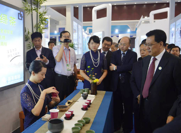 新丝路上“浙茶”香 ——乐鱼（中国）参展中阿博览会   　　