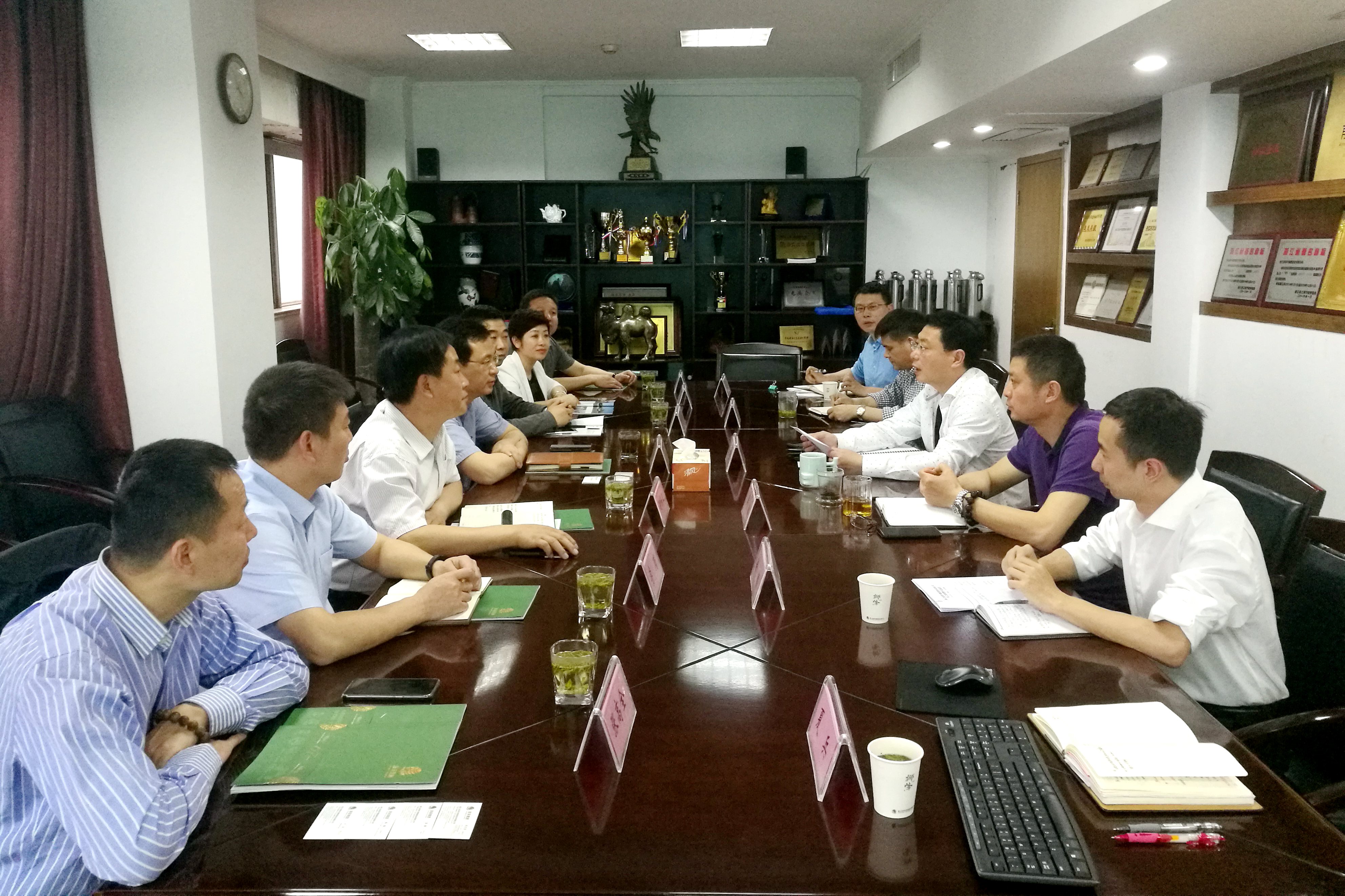 陕西省泾阳县委书记张渭一行莅临乐鱼（中国）考察交流