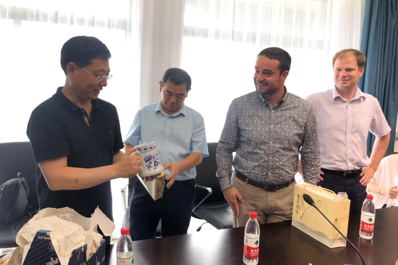 深化中捷交流合作 探索发展新机遇——捷克消费合作社联盟一行莅临乐鱼（中国）访问交流