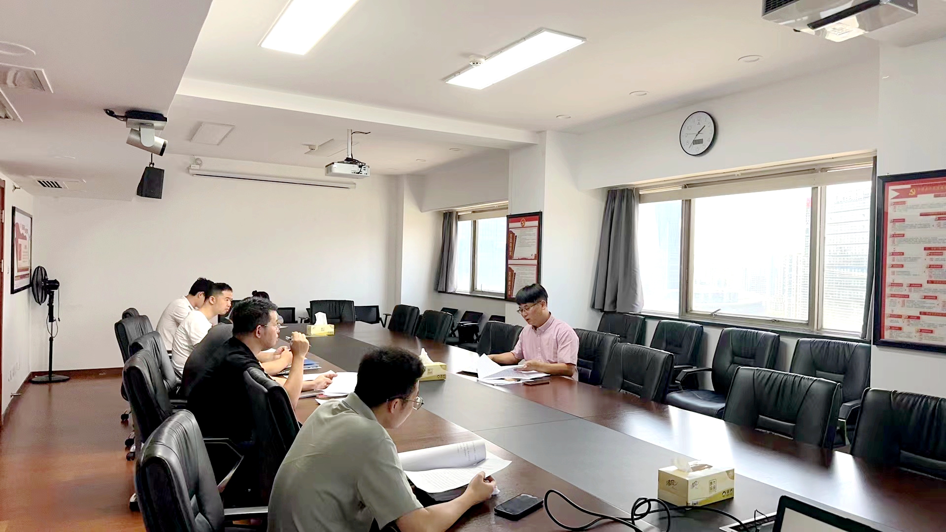 “重温入党誓词 加强党纪学习”——乐鱼（中国）第一党支部召开支部党员大会