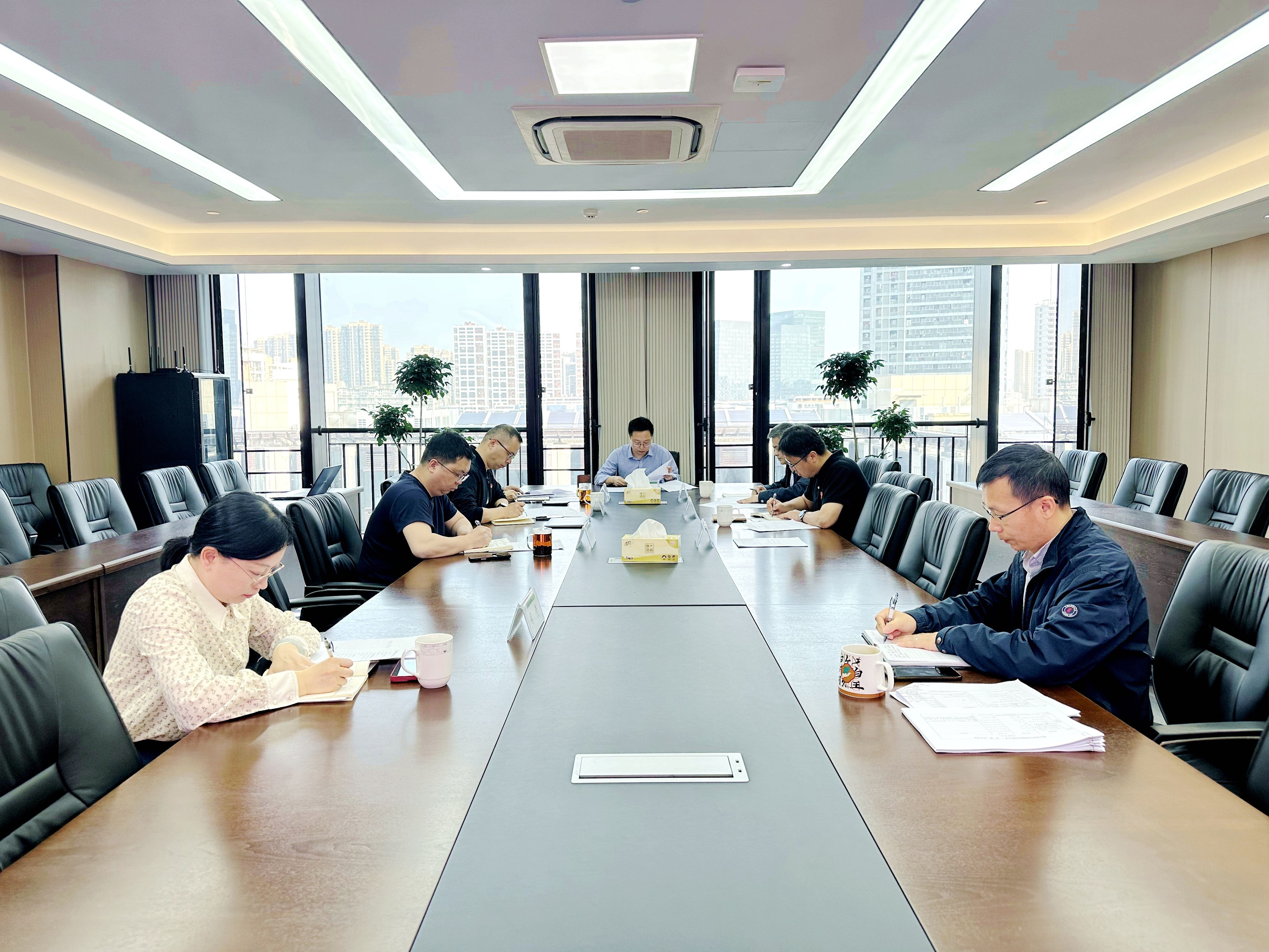 乐鱼（中国）党委部署开展深入贯彻中央八项规定精神学习教育工作