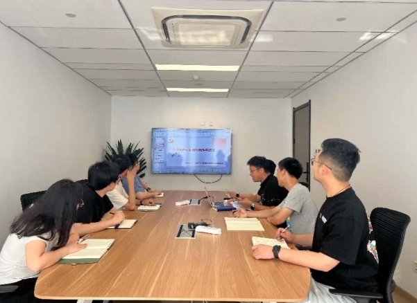 乐鱼（中国）财务部党支部开展深入贯彻中央八项规定精神学习教育专题党课